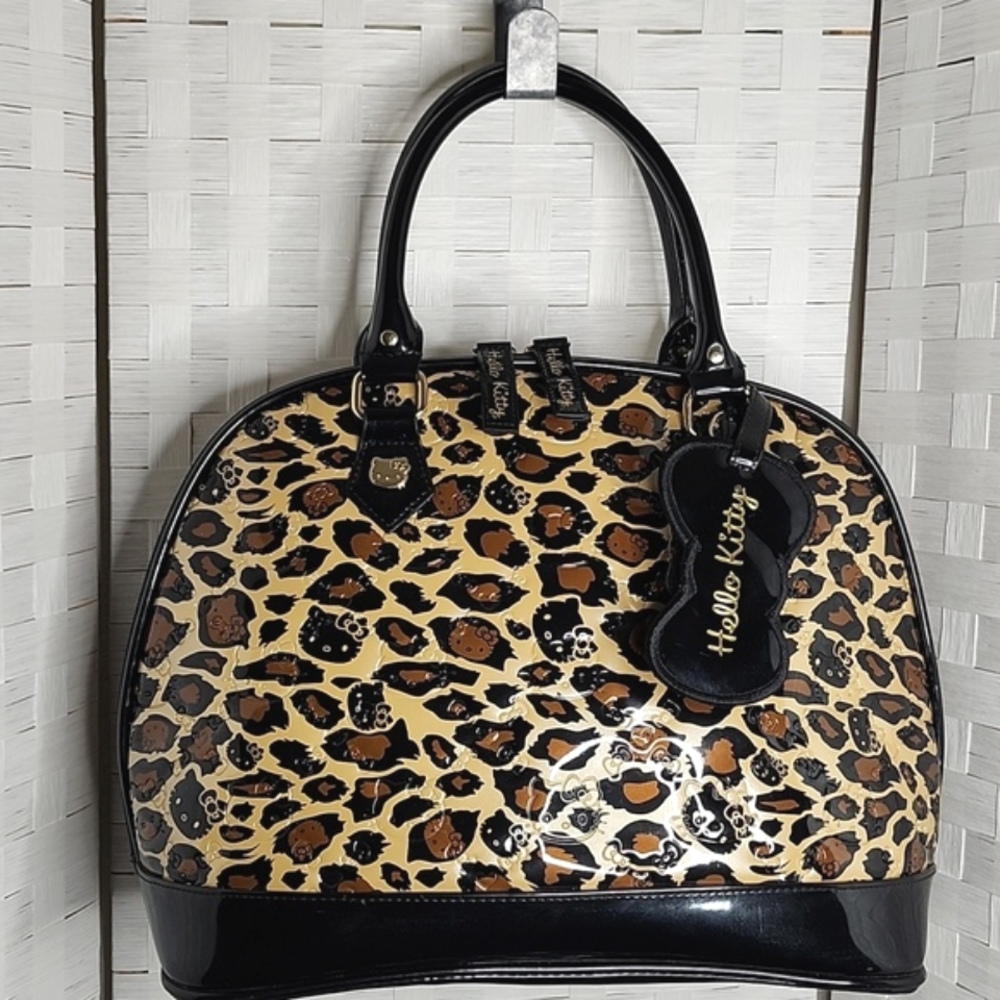 👉LOUNGEFLY HELLO KITTY LG DOMED BAG LEOPARD PRINT EMBOSSED PATENT LEATHER + BAG